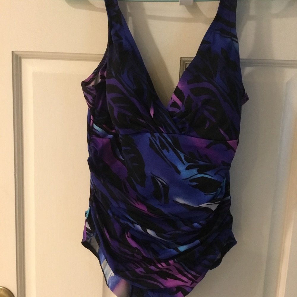 Women’s Size 12 One-piece Swimsuit